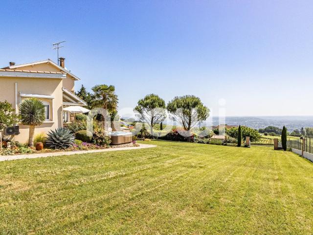 Maison 6 pièces 162 m²