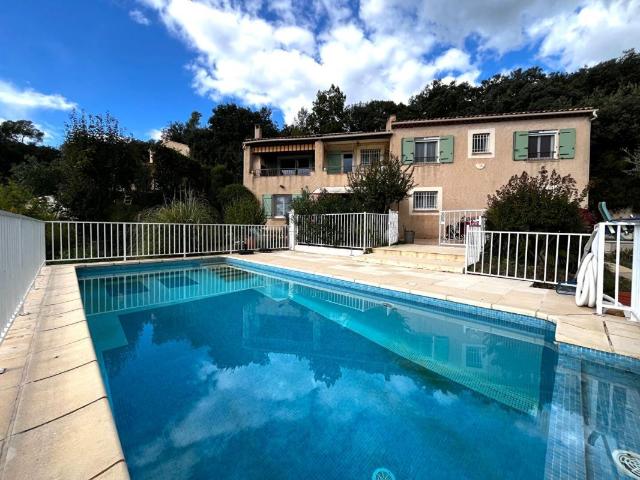 Maison 6 pièces 162 m²