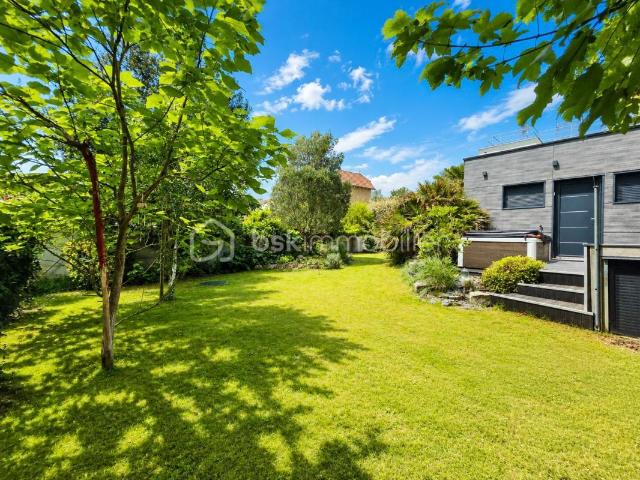 Maison 6 pièces 162 m²