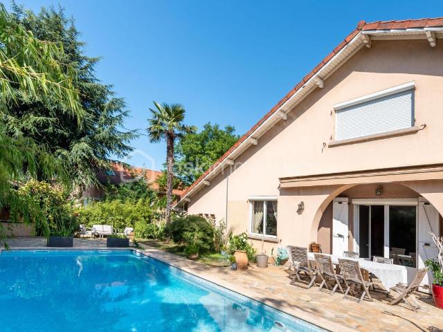 Maison 6 pièces 162 m²