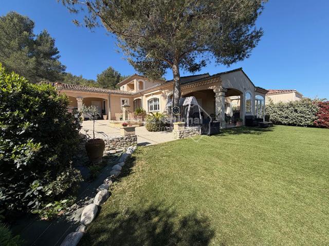 Maison 6 pièces 163 m²
