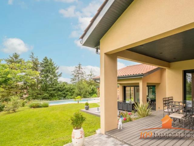 Maison 6 pièces 163 m²