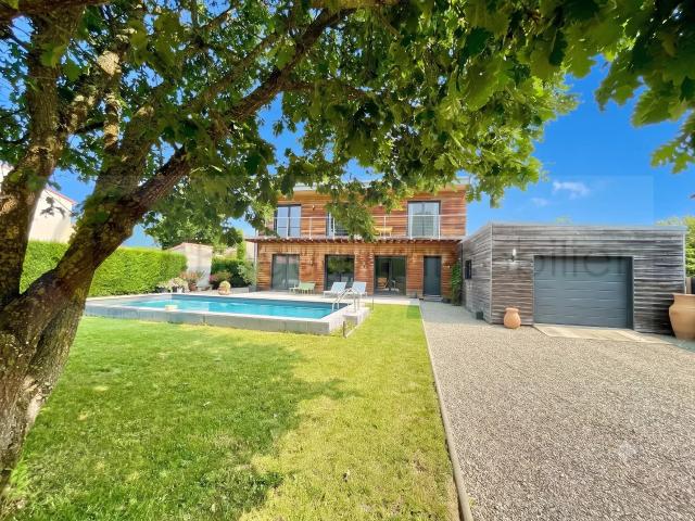 Maison 6 pièces 163 m²