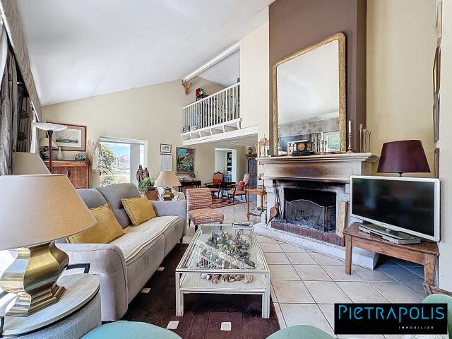 Maison 6 pièces 163 m²