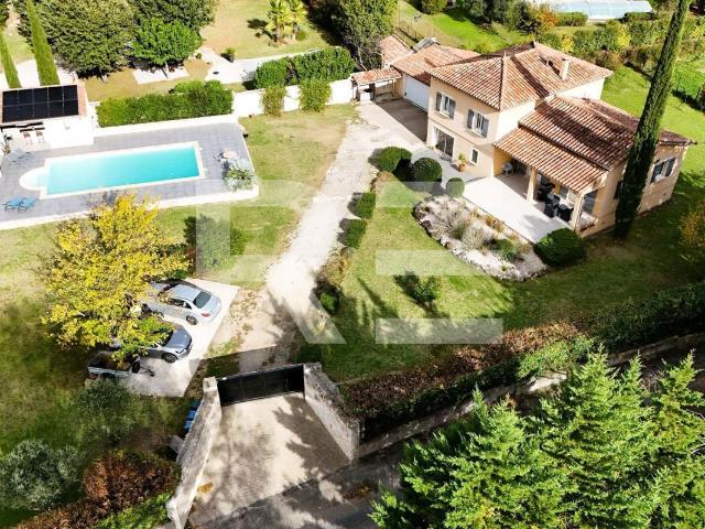 Maison 6 pièces 163 m²