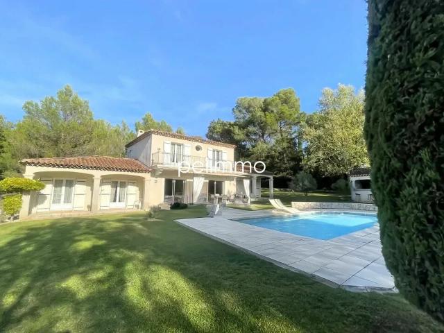 Maison 6 pièces 174 m²