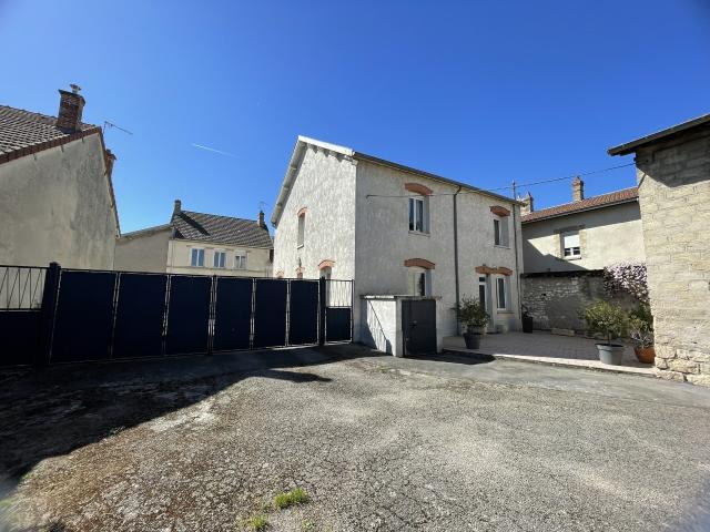 Maison 6 pièces 174 m²