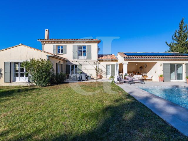 Maison 6 pièces 175 m²