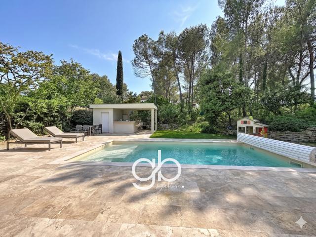 Maison 6 pièces 175 m²