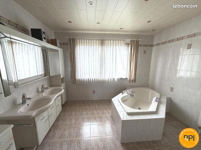 Maison 6 pièces 175 m²