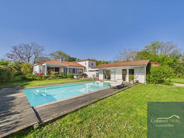 Maison 6 pièces 175 m²