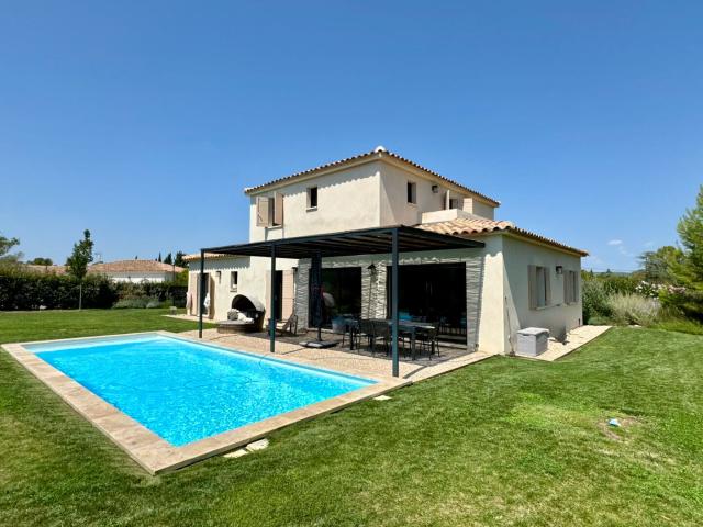 Maison 6 pièces, 175 m² à louer à Aix en Provence 13090