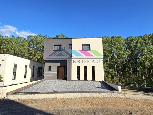 Maison 6 pièces 176 m²