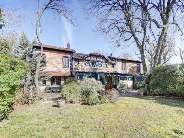 Maison 6 pièces 176 m²