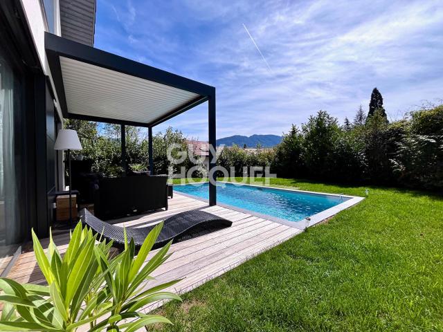 Maison 6 pièces 176 m²