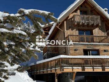 Maison 6 pièces 176 m²