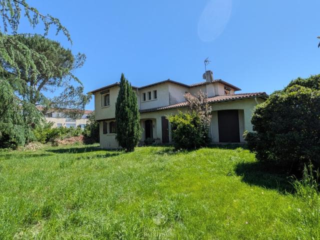 Maison 6 pièces 176 m²
