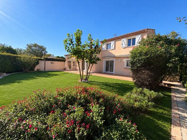 Maison 6 pièces 176 m²