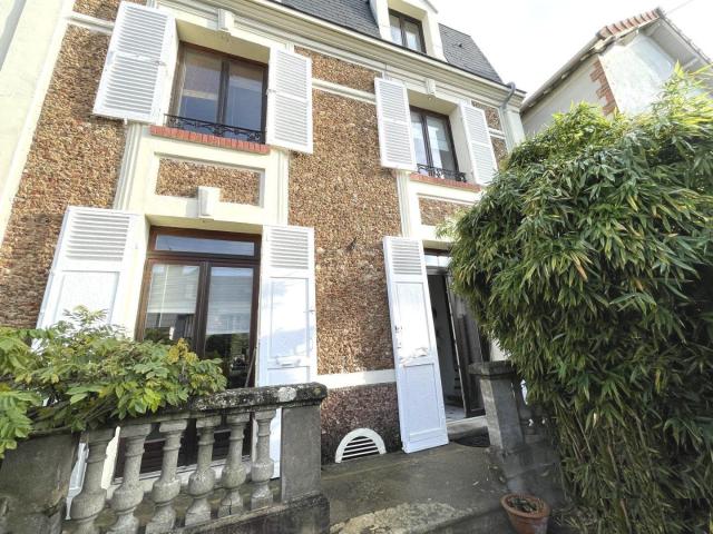 Maison 6 pièces 176 m²