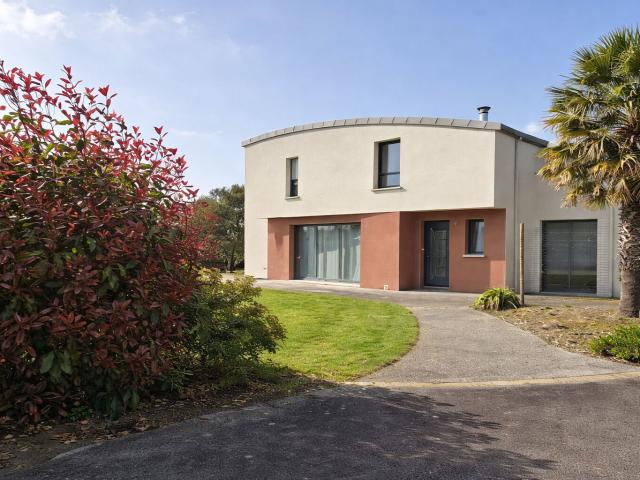 Maison 6 pièces 176 m²