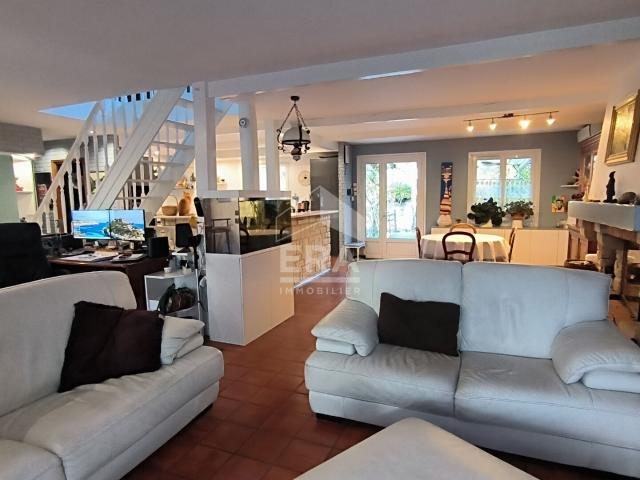 Maison 6 pièces 176 m²