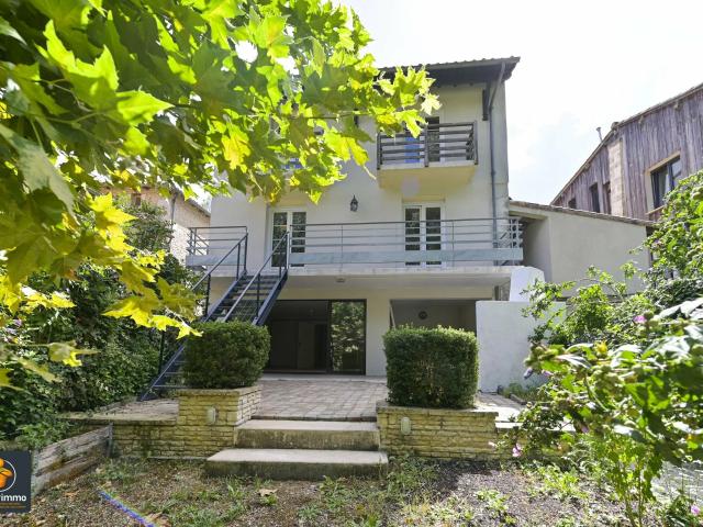Maison 6 pièces 176 m²