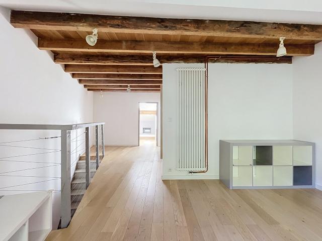 Maison 6 pièces, 176 m² à louer à Châtillon 69380