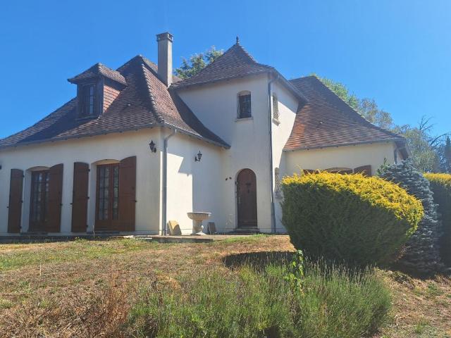 Maison 6 pièces 177 m²