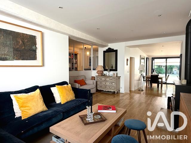 Maison 6 pièces 177 m²
