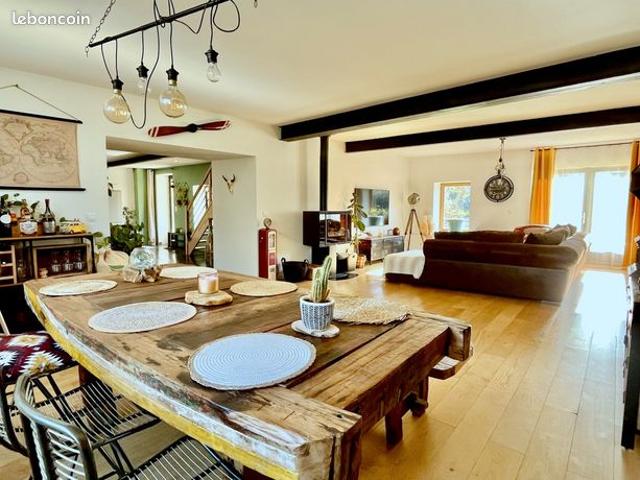 Maison 6 pièces 177 m²