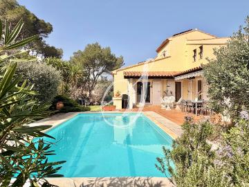Maison 6 pièces 177 m²