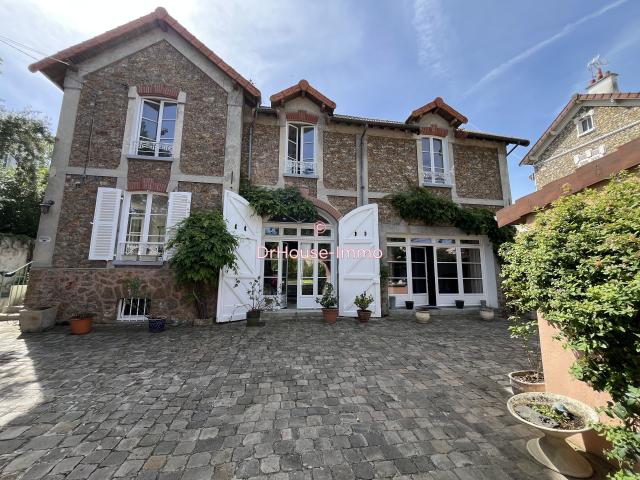 Maison 6 pièces 177 m²