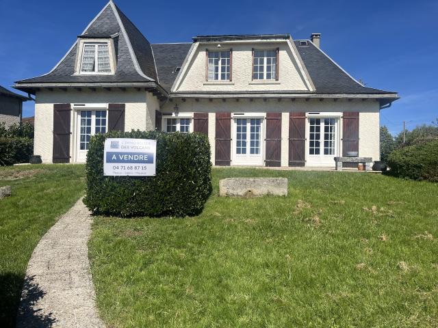 Maison 6 pièces 177 m²