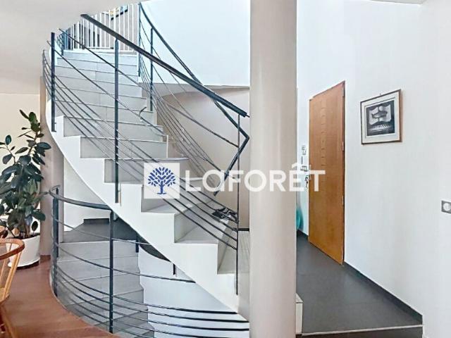 Maison 6 pièces 177 m²