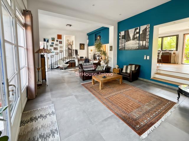 Maison 6 pièces 177 m²