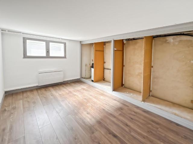 Maison 6 pièces, 177 m² à louer à Douzillac 24190