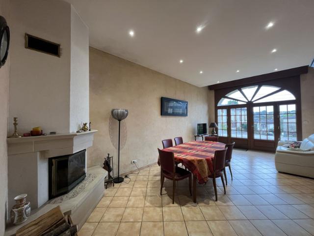 Maison 6 pièces 177m2 5000m2 de terrain