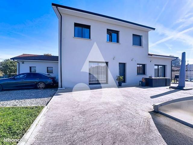 Maison 6 pièces 178 m²