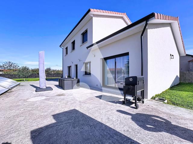 Maison 6 pièces 178 m²