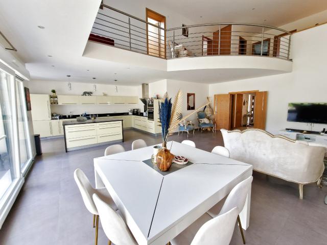 Maison 6 pièces 178 m²