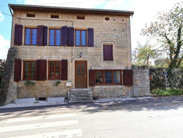 Maison 6 pièces 179 m²