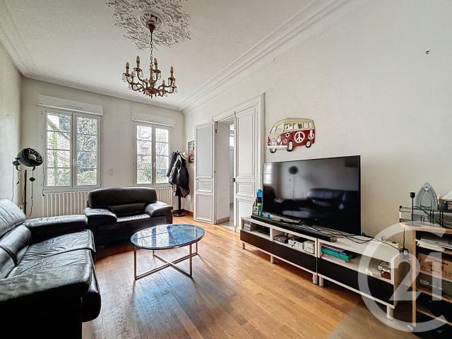 Maison 6 pièces 179 m²