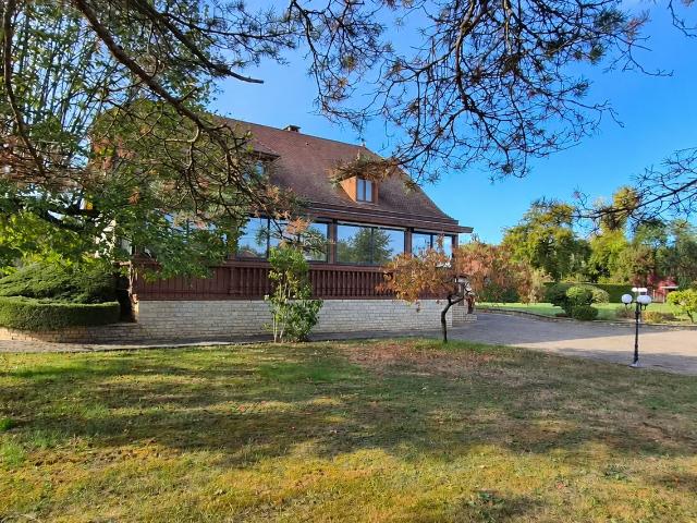 Maison 6 pièces 179 m²