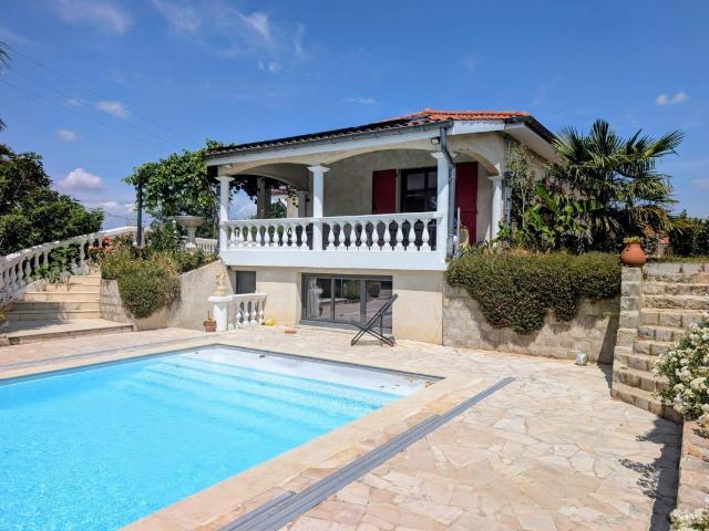 Maison 6 pièces 179 m²