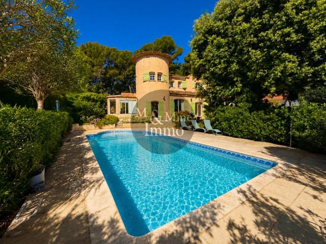 Maison 6 pièces 170 m²