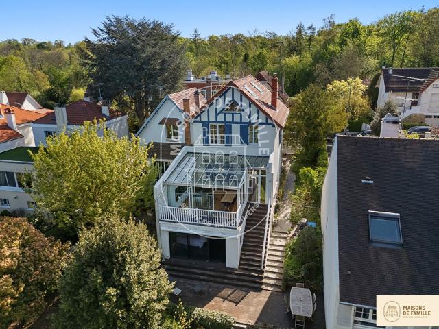 Maison 6 pièces 170 m²