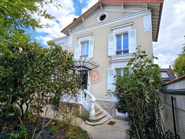Maison 6 pièces 170 m²