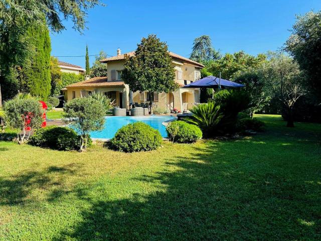 Maison 6 pièces 170 m²