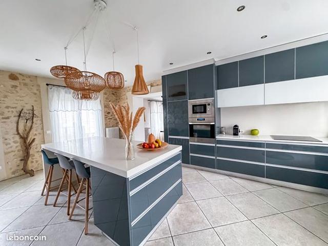 Maison 6 pièces 170 m²