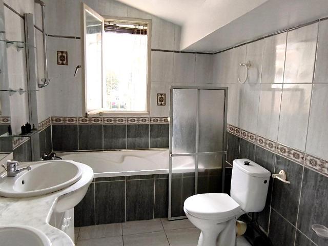 Maison 6 pièces, 170 m² à louer à Béziers 34500